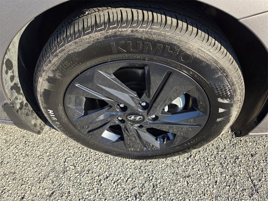 Certified 2023 Hyundai Elantra SEL w/ Cargo Package image 17