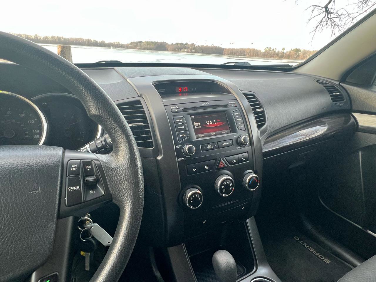 Used 2013 Kia Sorento LX w/ Convenience Pkg image 32