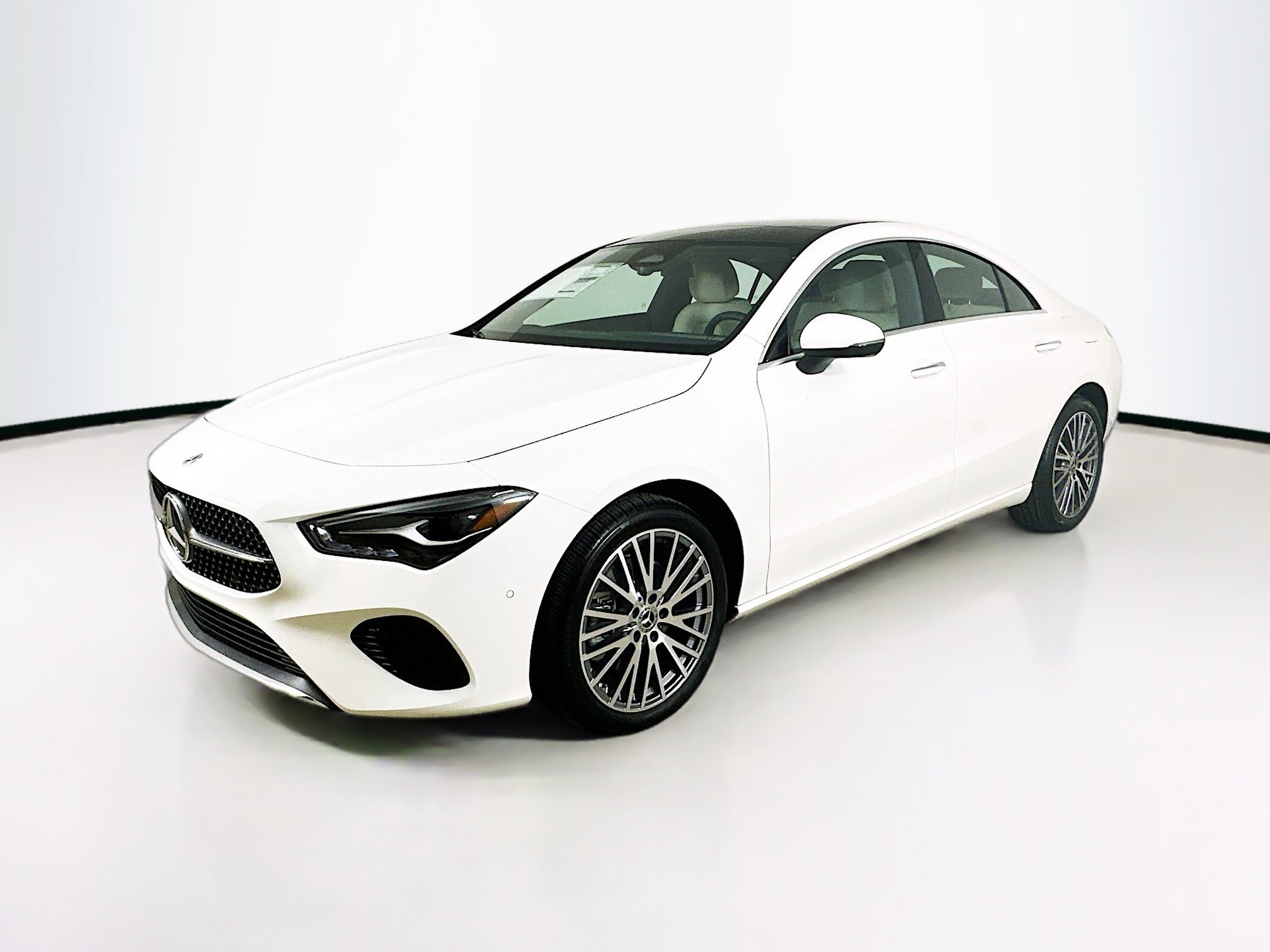 Used 2025 Mercedes-Benz CLA 250 4MATIC image 3