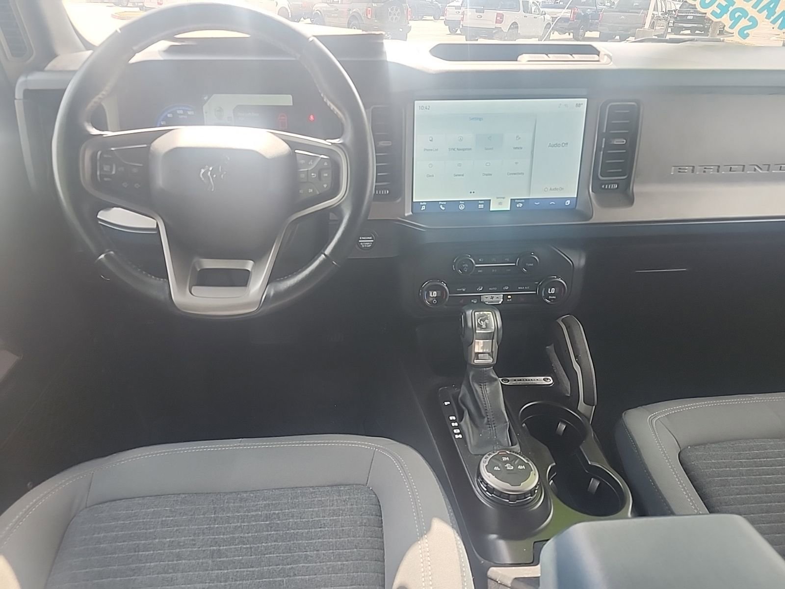 Used 2021 Ford Bronco Outer Banks image 10