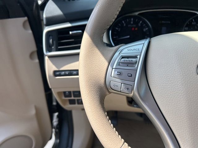 Used 2014 Nissan Rogue SL w/ SL Premium Package image 19