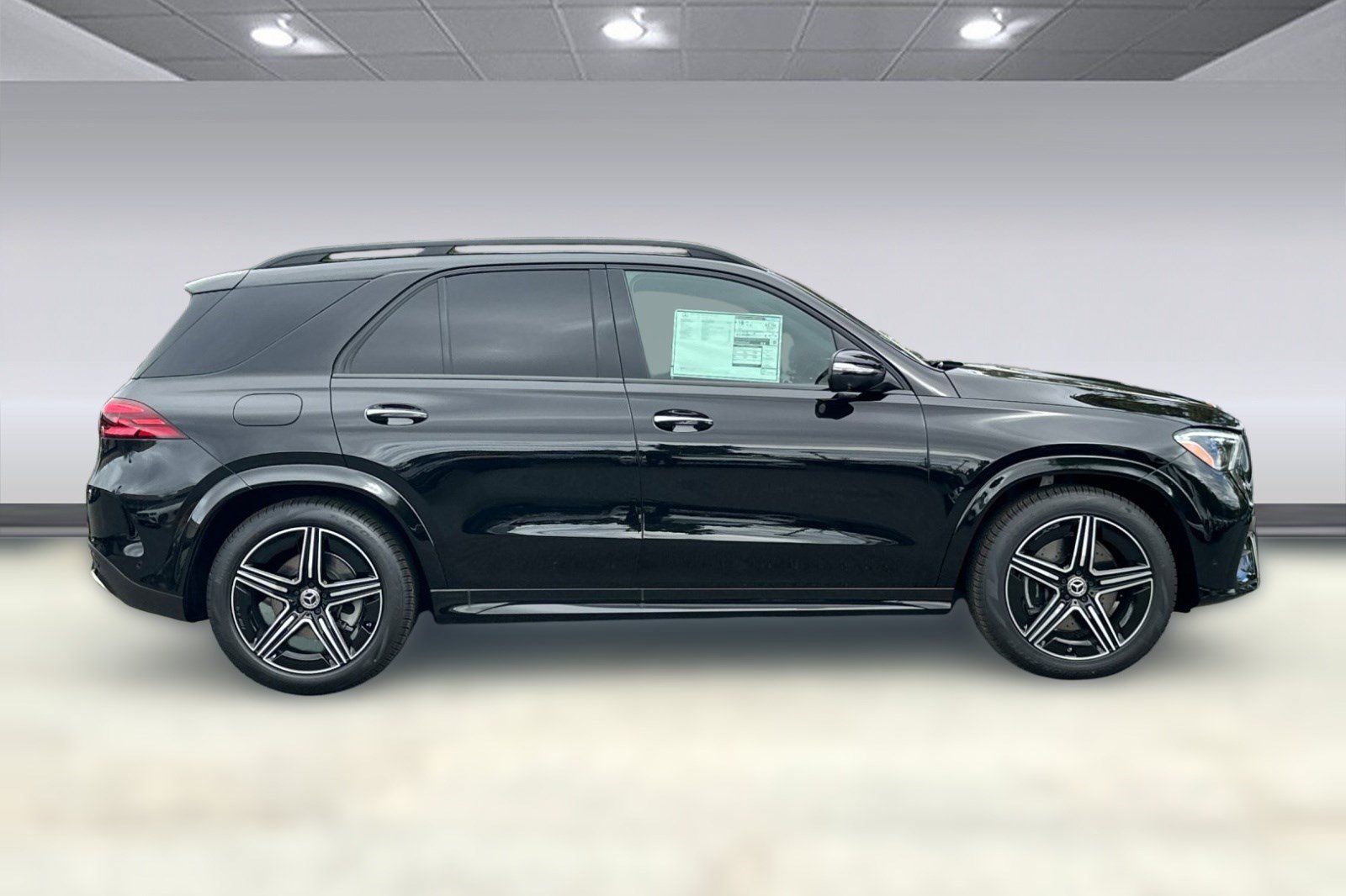 New 2026 Mercedes-Benz GLE 580 4MATIC image 8