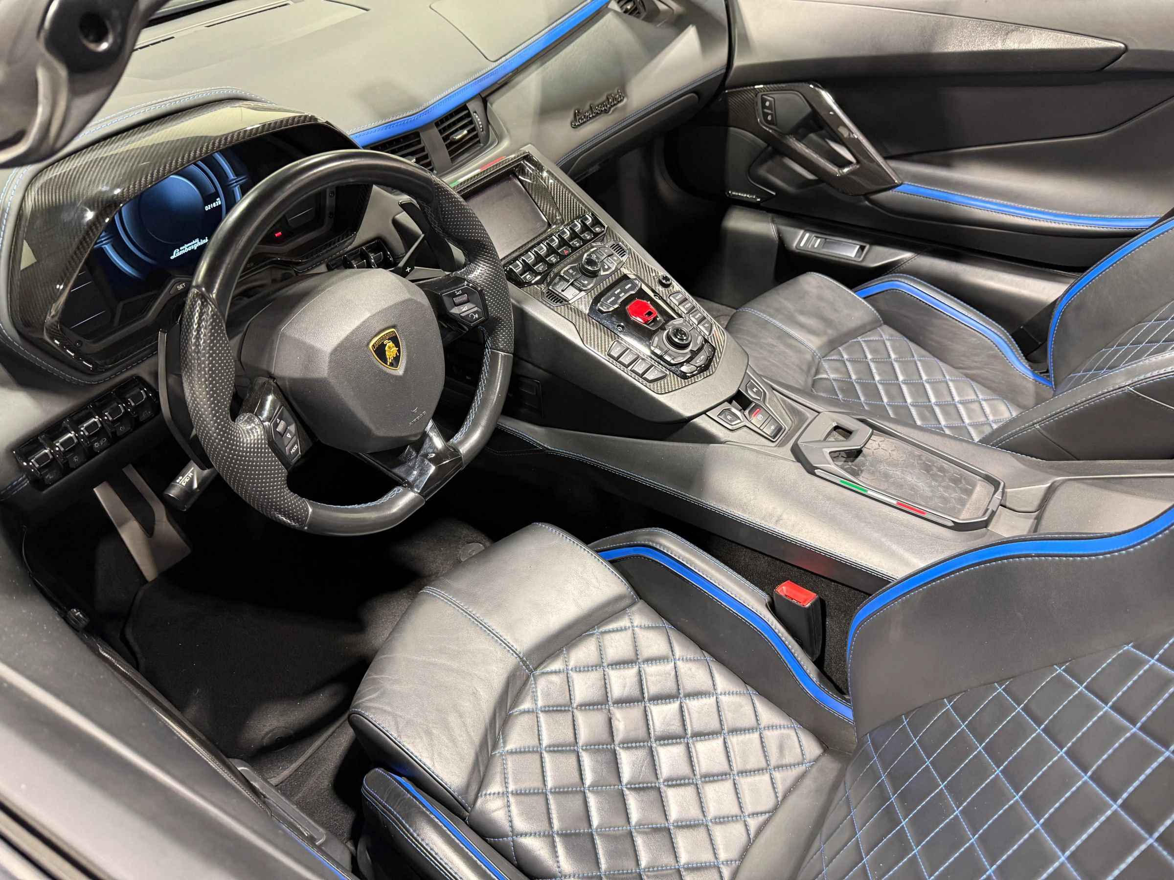 Used 2018 Lamborghini Aventador S AWD/4WD image 80