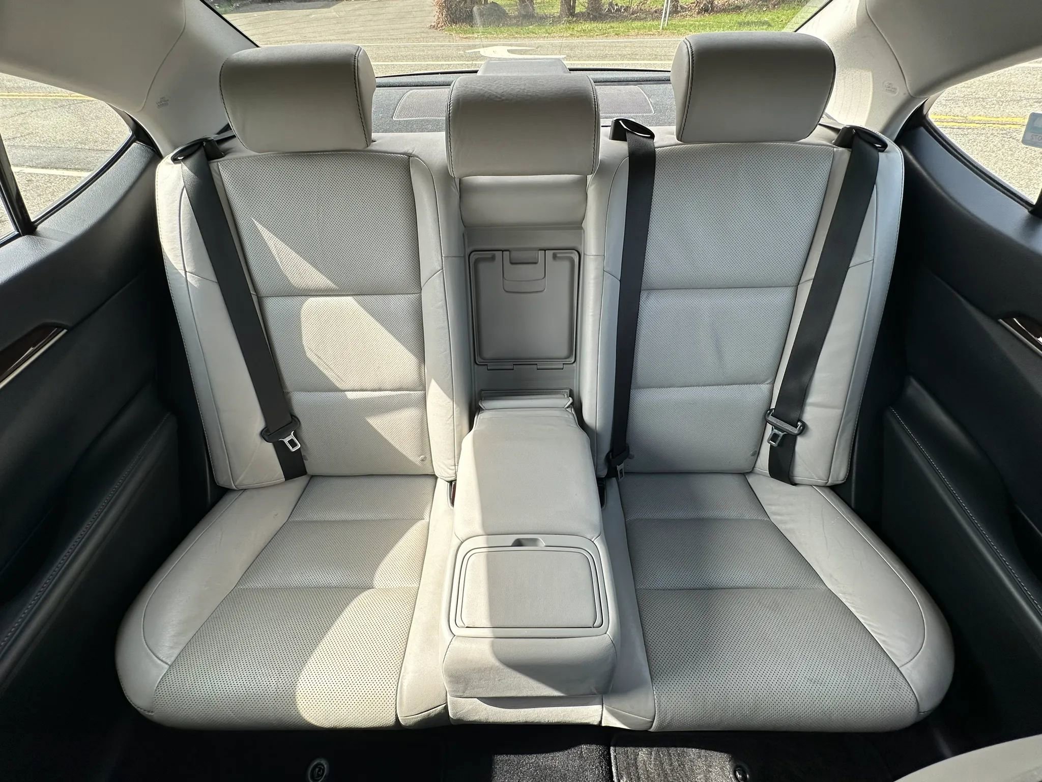 Used 2013 Lexus ES 350 w/ Luxury Pkg image 17