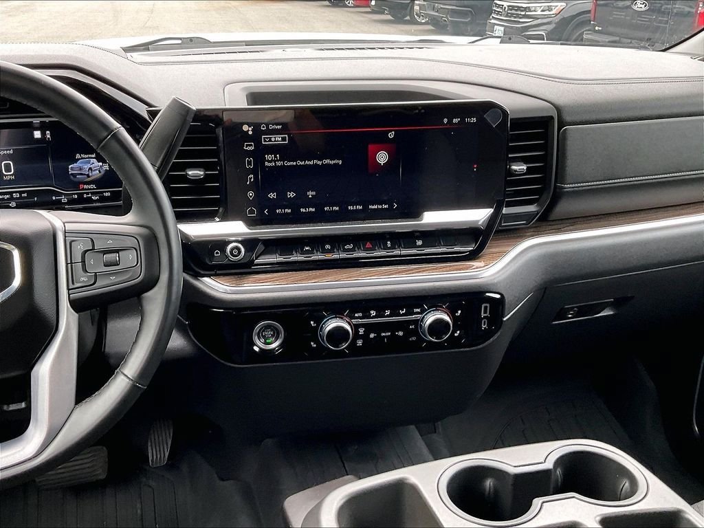 Used 2023 GMC Sierra 1500 Elevation AWD/4WD image 18