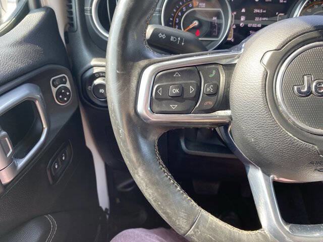 Used 2019 Jeep Wrangler Unlimited Sahara w/ Advanced Safety Group image 14