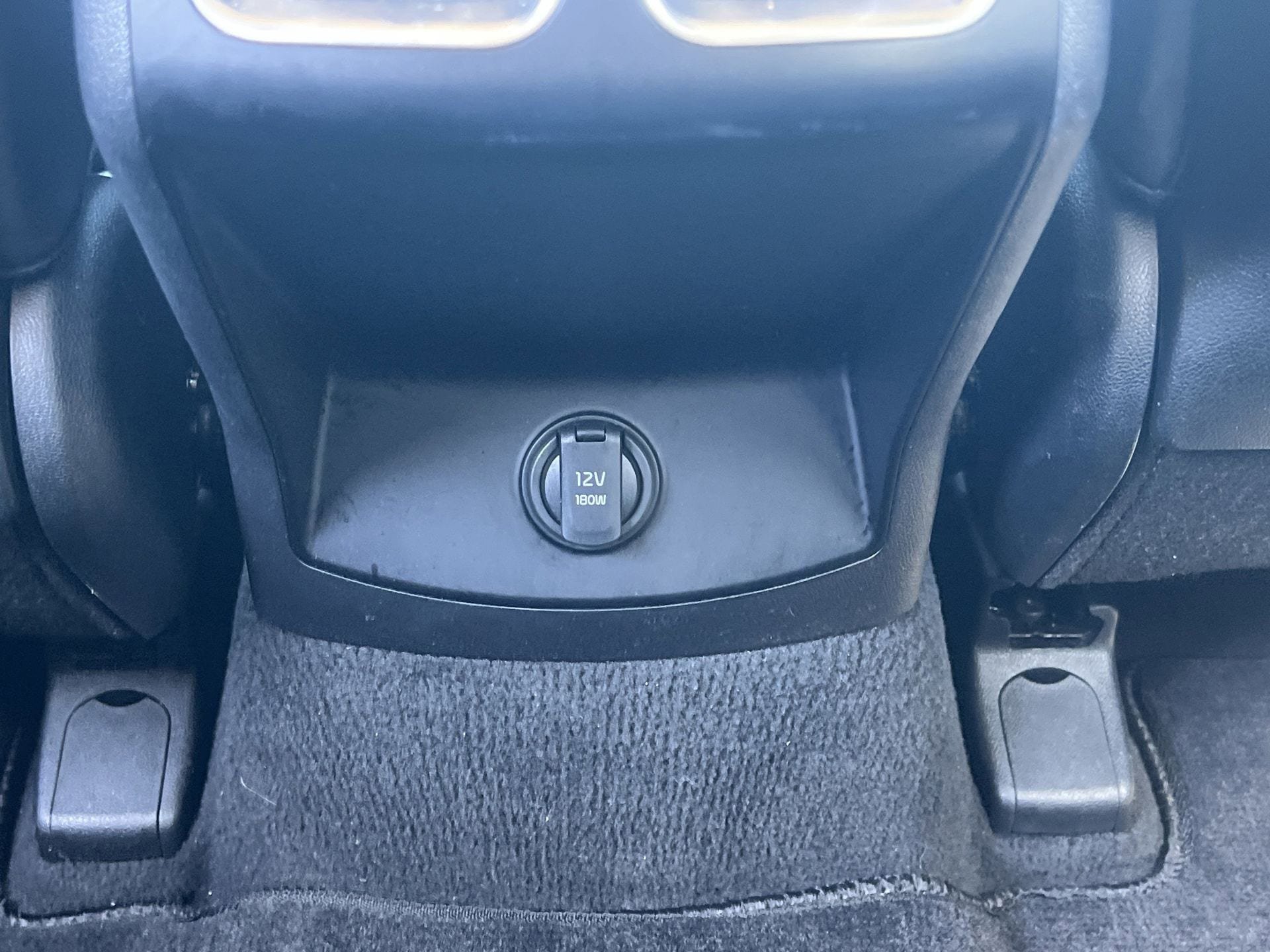 Used 2024 Kia Sorento S image 17