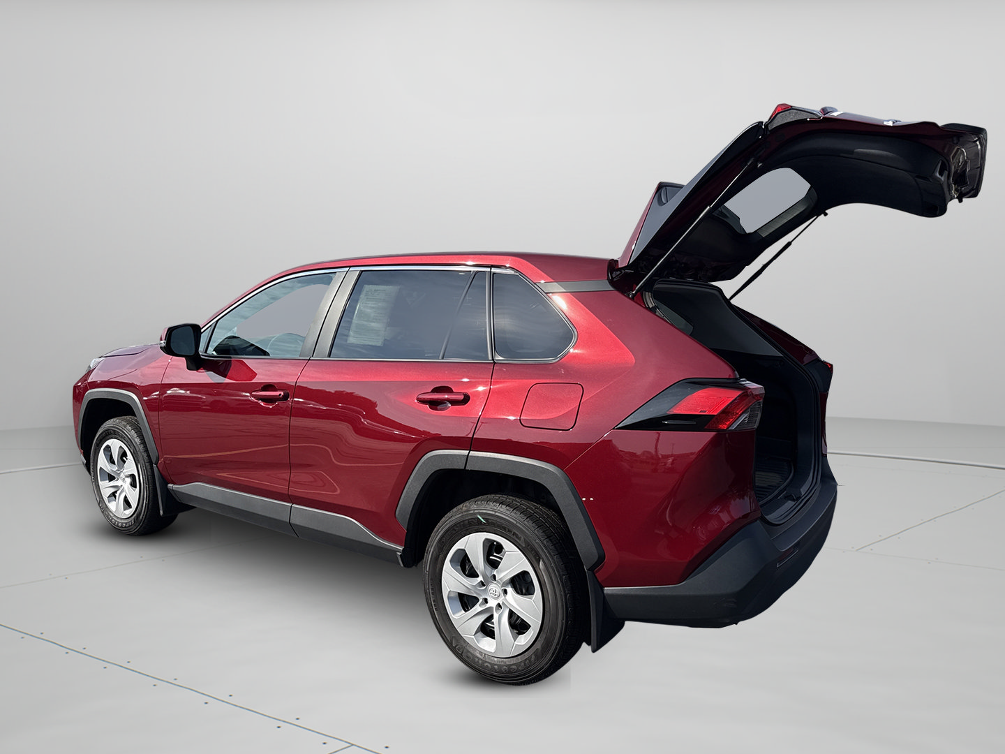 Used 2024 Toyota RAV4 LE AWD/4WD image 7
