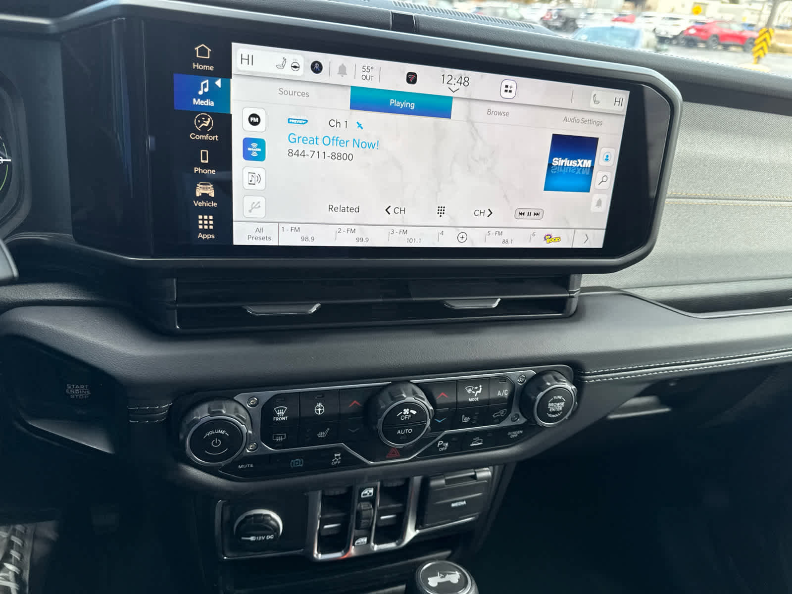 Used 2025 Jeep Wrangler Sahara w/ Safety Group image 24