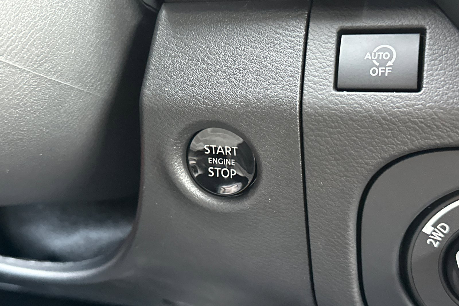 New 2026 Nissan Frontier PRO-4X w/ Pro-4x Convenience Package image 21