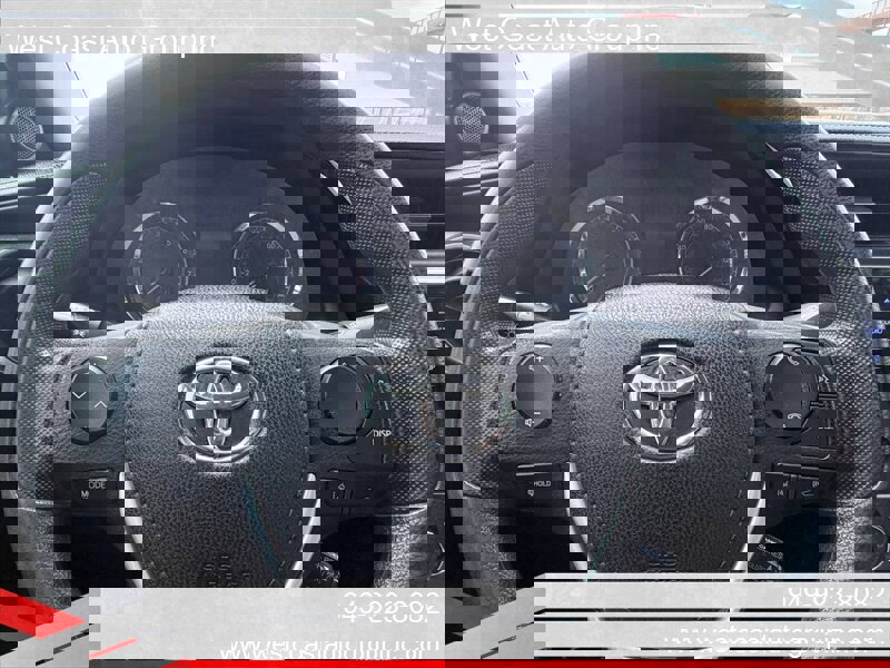 Used 2017 Toyota Corolla L w/ Carpet Mat Package (TMS) FWD image 19