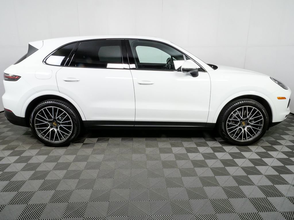 Certified 2023 Porsche Cayenne AWD/4WD image 28