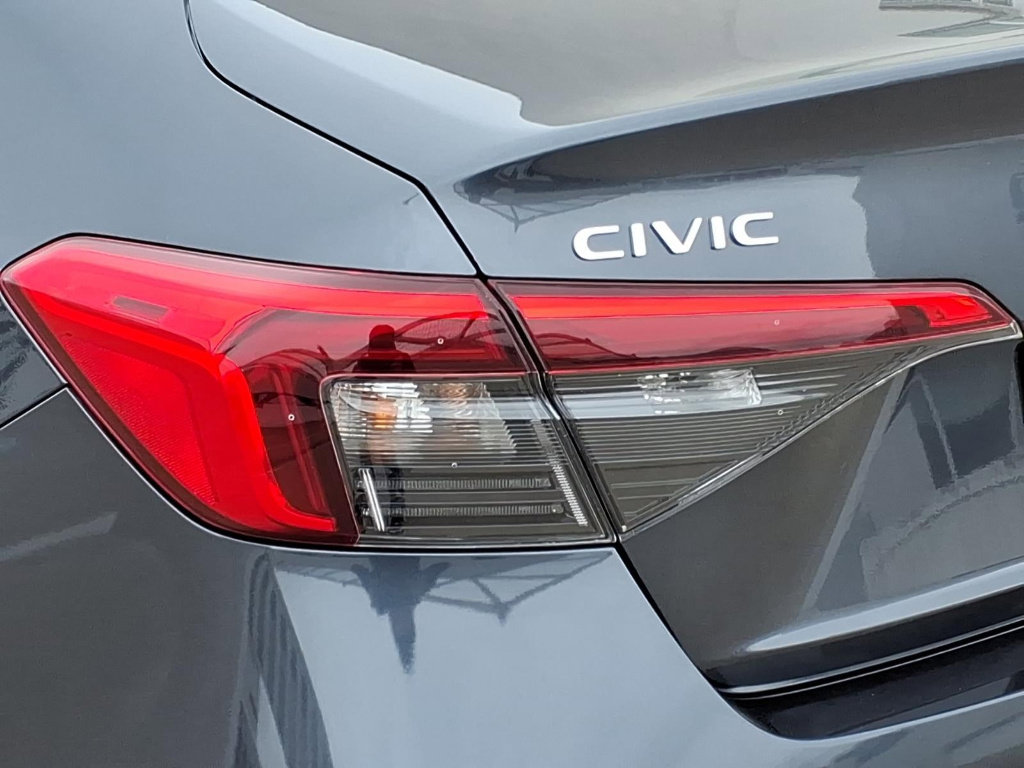 Used 2023 Honda Civic LX image 25