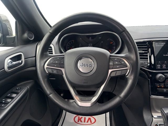 Used 2020 Jeep Grand Cherokee Altitude AWD/4WD image 16