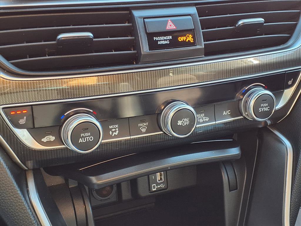 Used 2018 Honda Accord Sport image 7