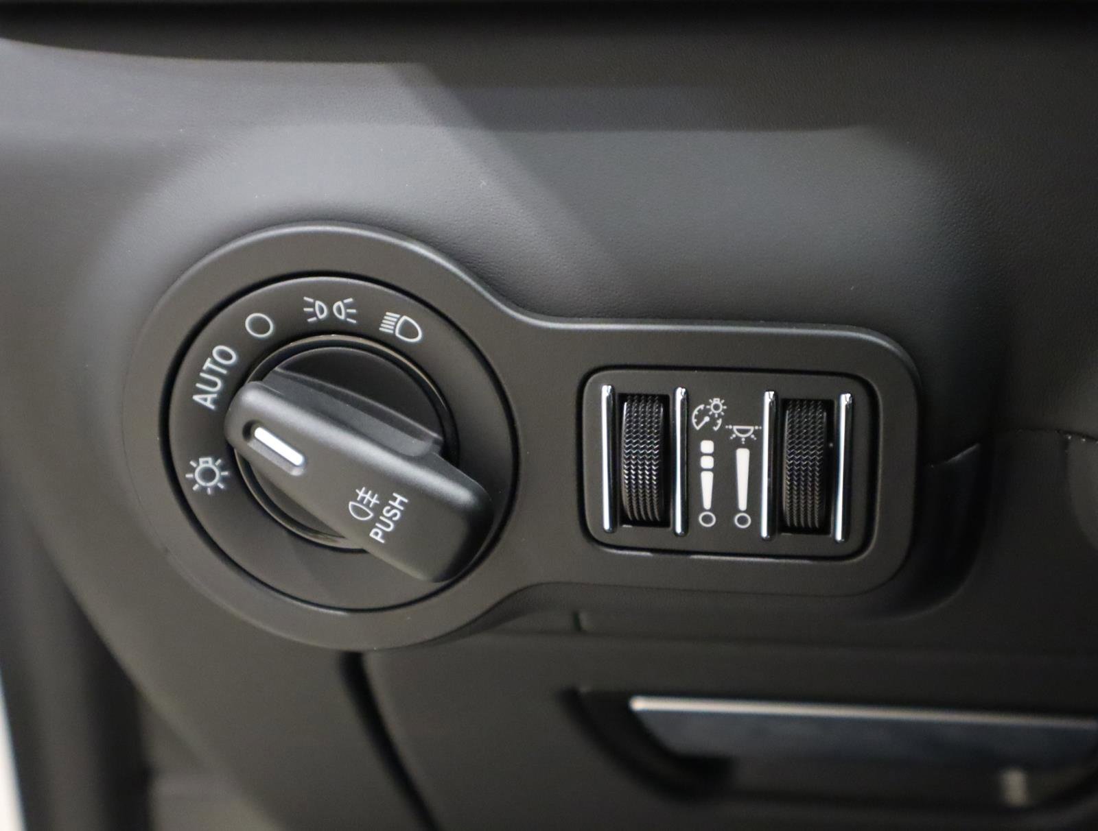 Used 2024 Maserati Ghibli Modena Q4 image 29