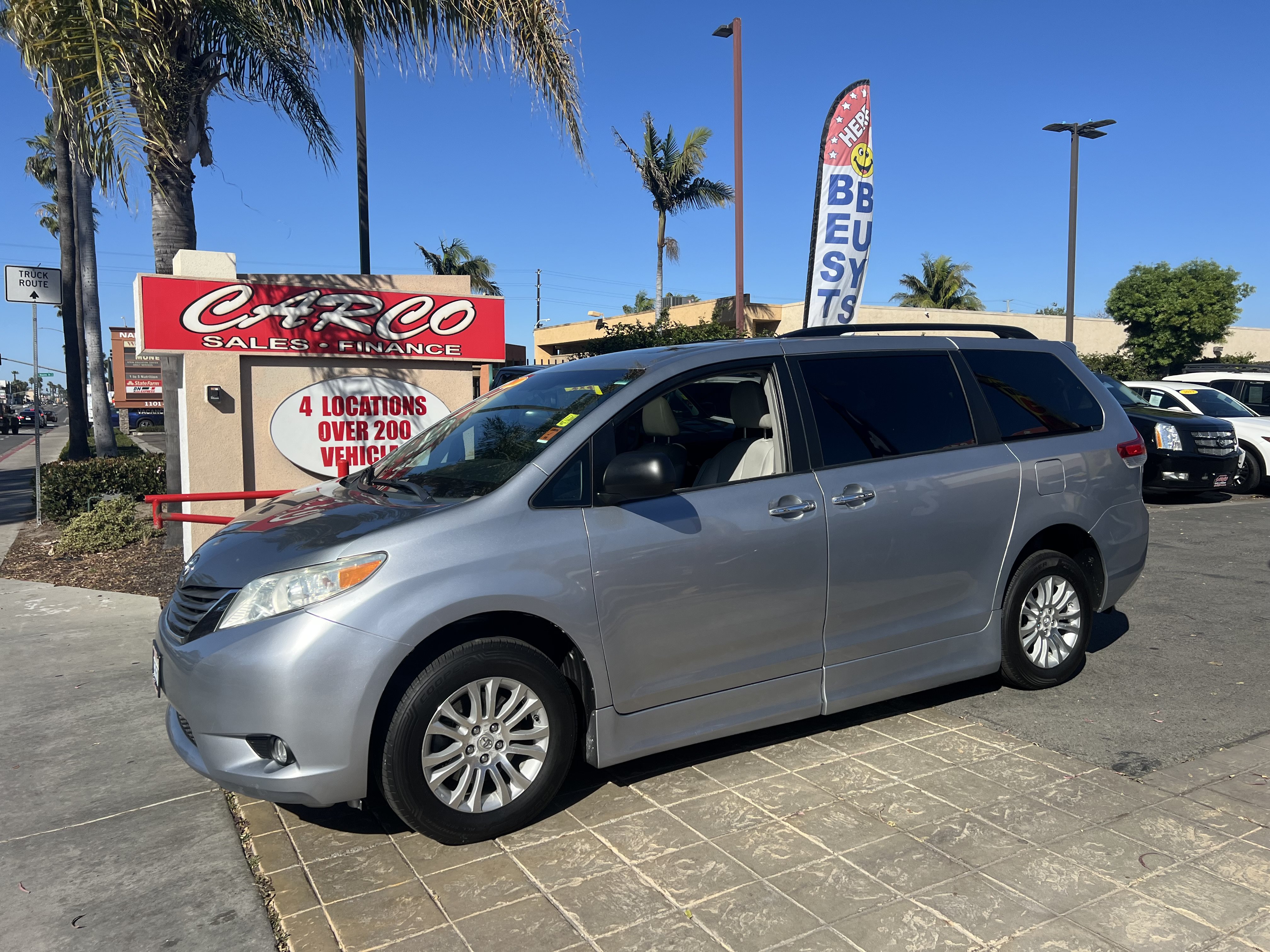 Used 2011 Toyota Sienna XLE FWD image 19
