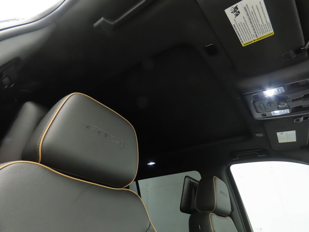 Used 2023 GMC Yukon XL AT4 w/ AT4 Premium Plus Package image 19