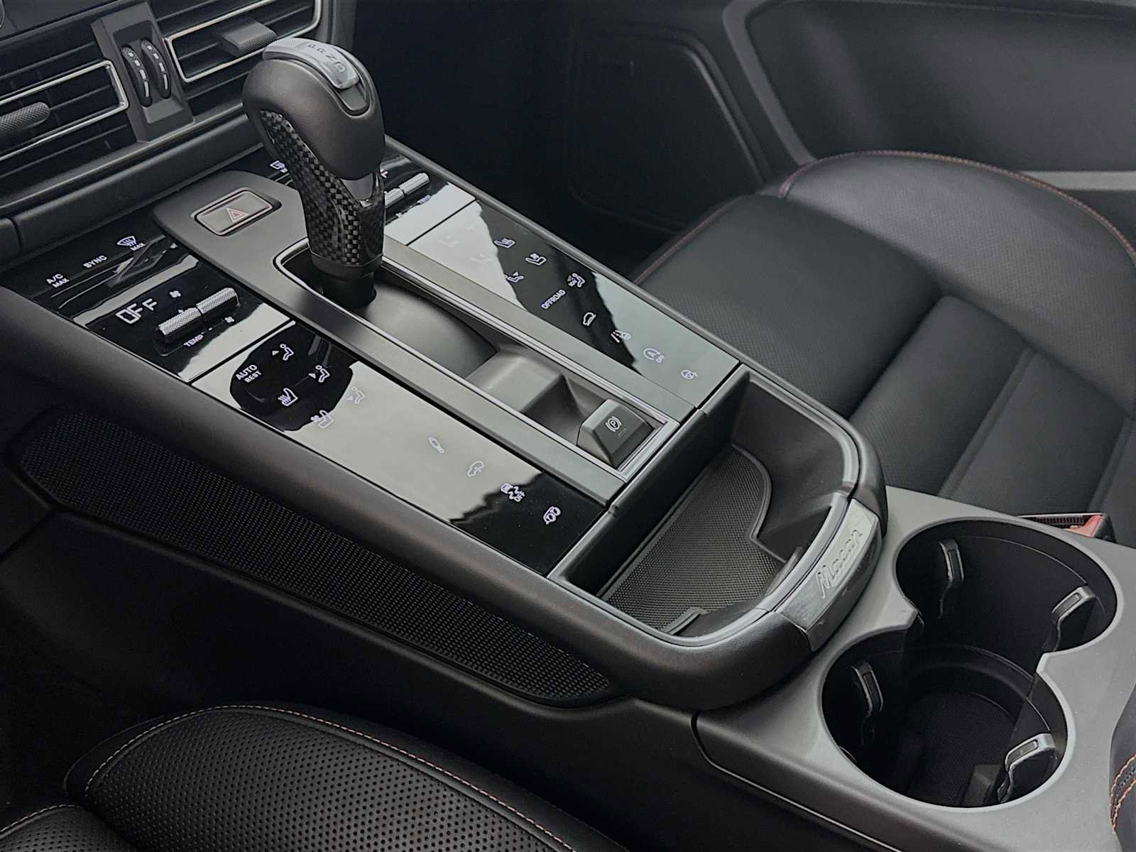 Certified 2024 Porsche Macan GTS image 20