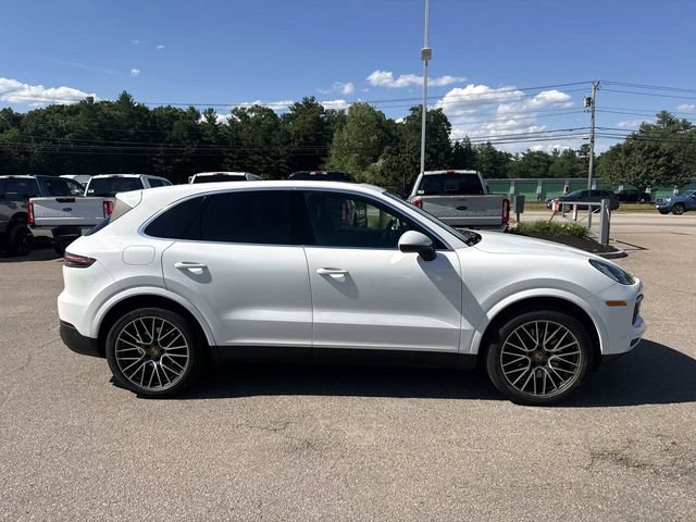 Used 2022 Porsche Cayenne AWD/4WD image 2