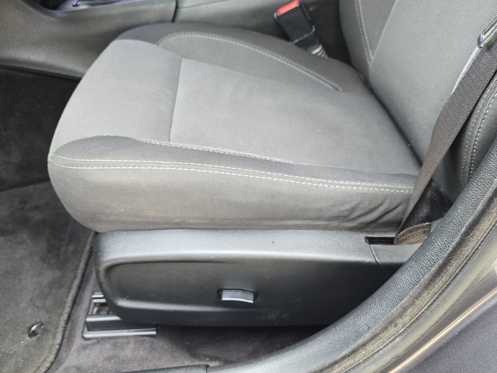 Used 2018 Dodge Charger SXT w/ Blacktop Package RWD image 29