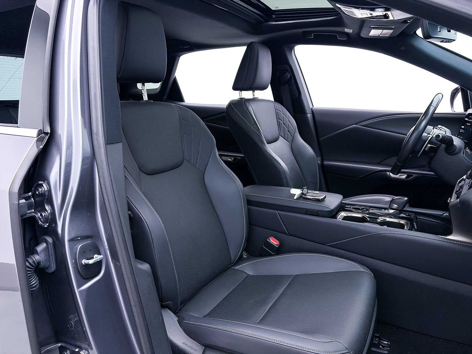 Used 2023 Lexus RX 350 FWD w/ Cold Area Package image 35