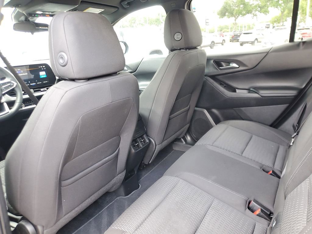 Used 2026 Chevrolet Equinox LT FWD image 10