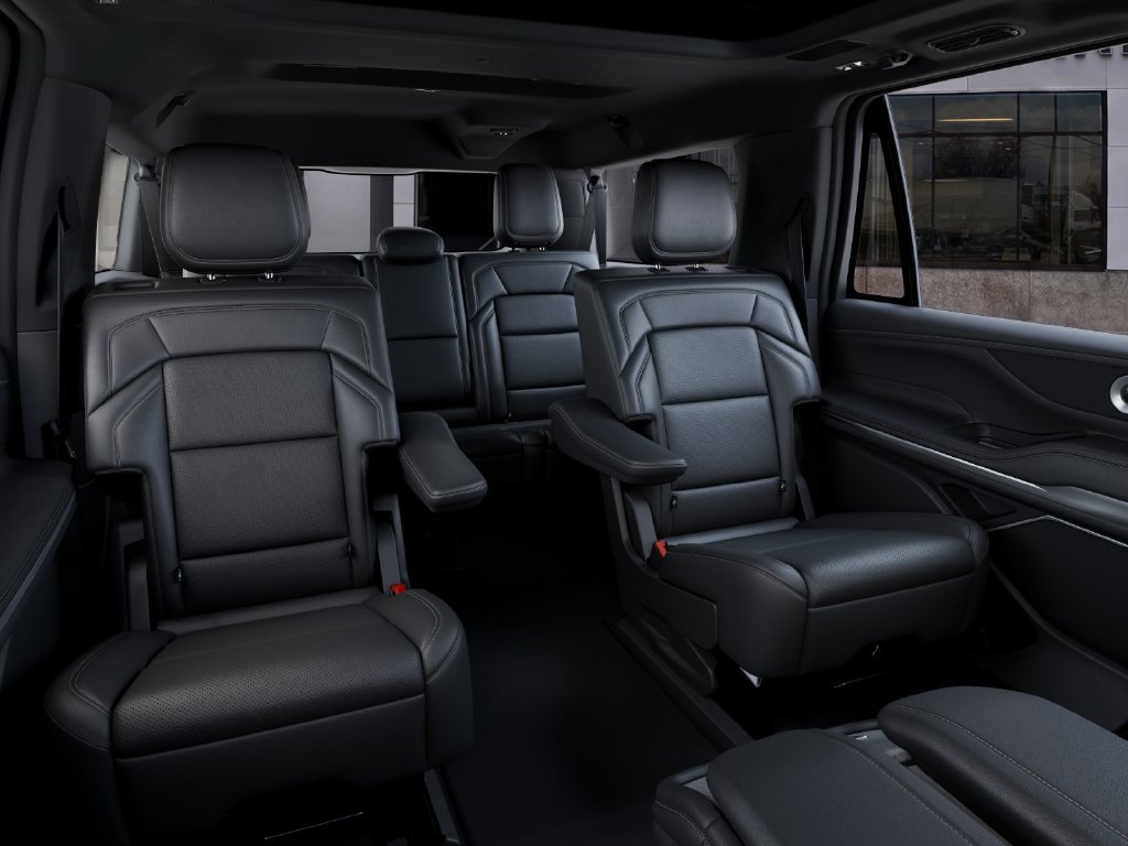 New 2027 Lincoln Navigator L Reserve w/ Jet Appearance Package AWD/4WD image 11