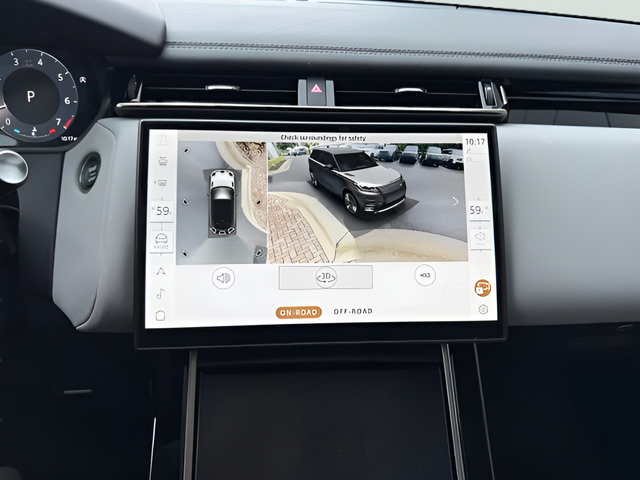 Certified 2026 Land Rover Range Rover Velar Dynamic SE AWD/4WD image 21