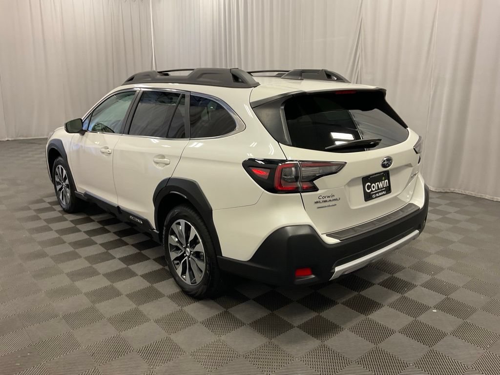 Used 2025 Subaru Outback Limited AWD/4WD image 5