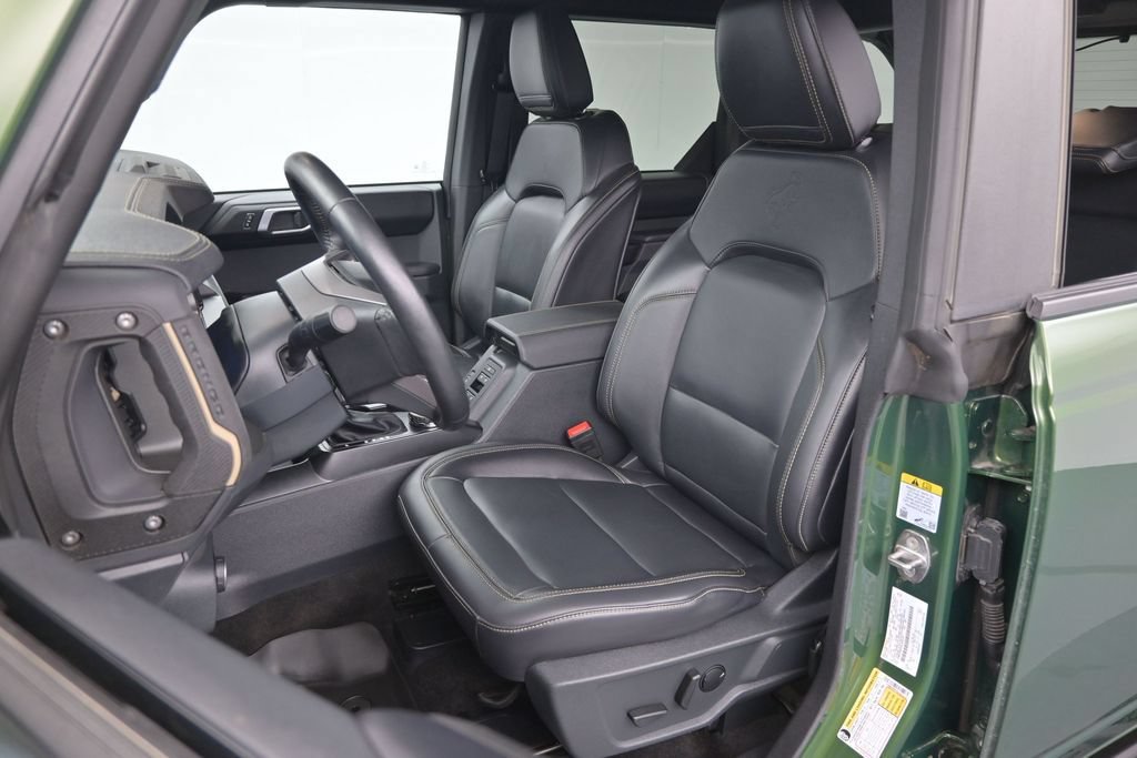 Certified 2025 Ford Bronco Badlands AWD/4WD image 14