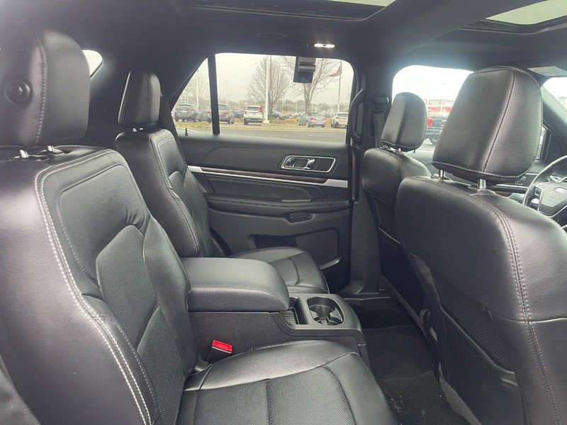 Used 2019 Ford Explorer Limited image 11