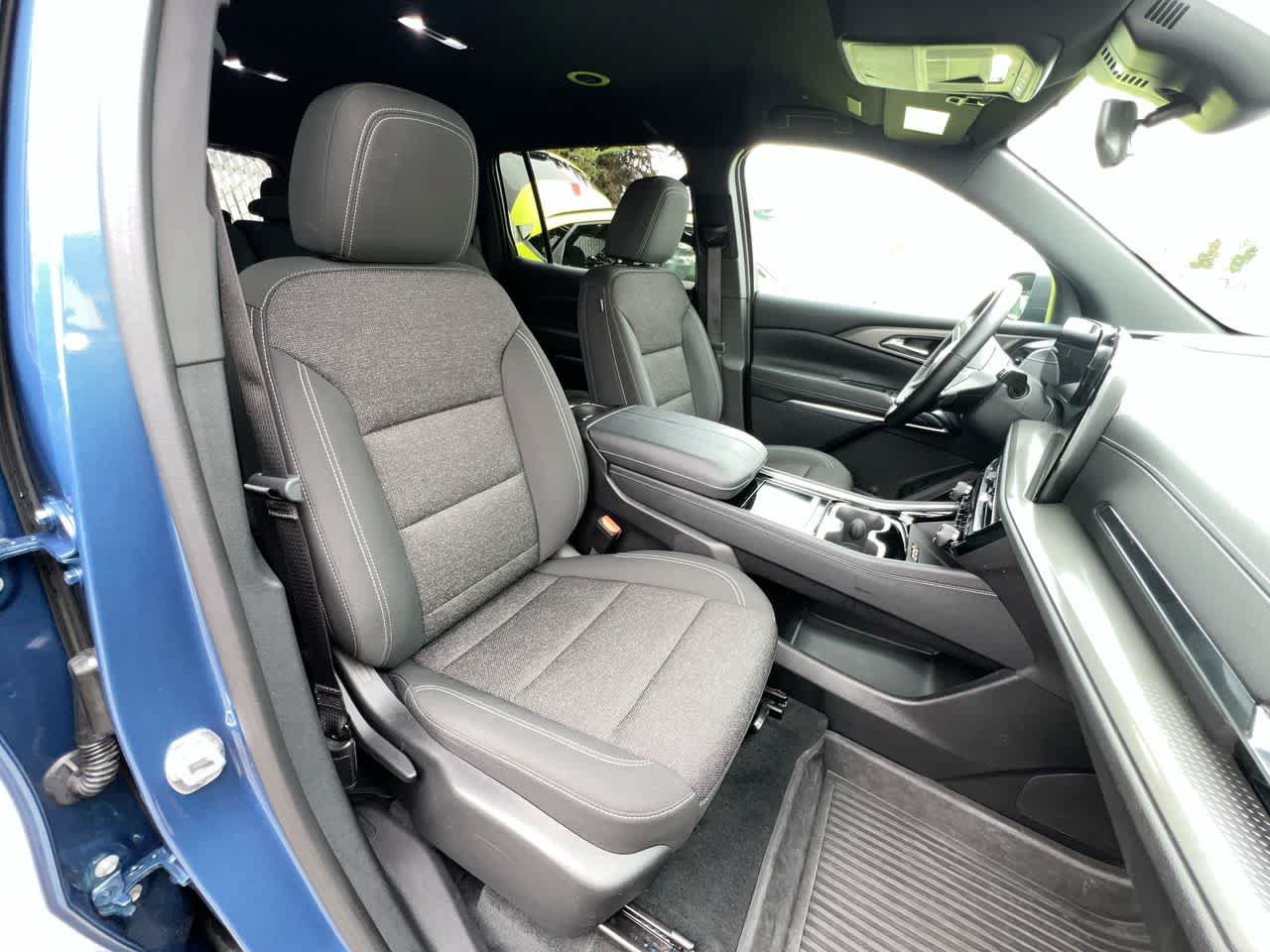 Used 2024 Chevrolet Traverse LT w/ LPO, Floor Liner Package AWD/4WD image 28