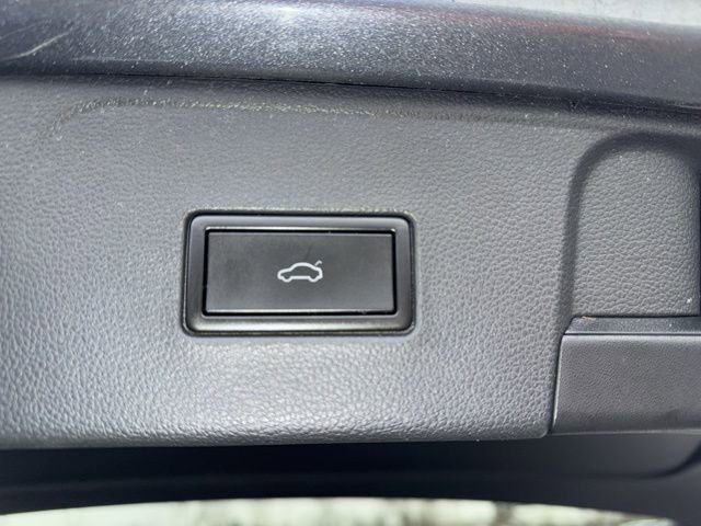 Used 2021 Volkswagen Atlas SE image 9