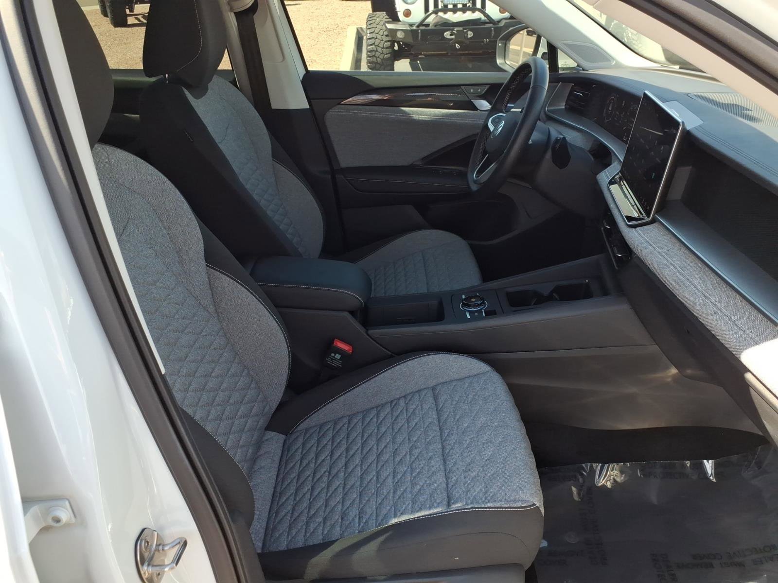 Certified 2025 Volkswagen Tiguan S FWD image 10