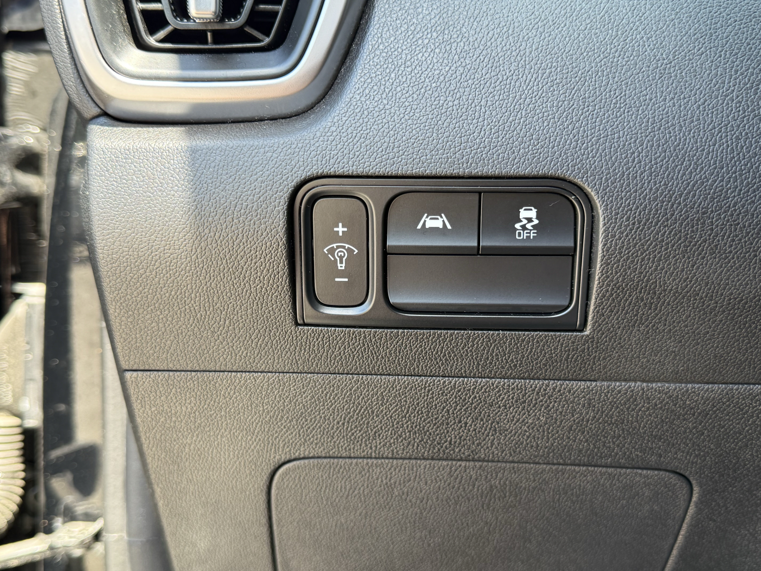 Used 2022 Kia Sorento LX FWD image 19