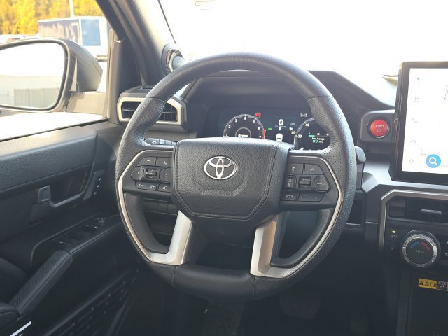 Used 2025 Toyota 4Runner TRD Off-Road Premium AWD/4WD image 21