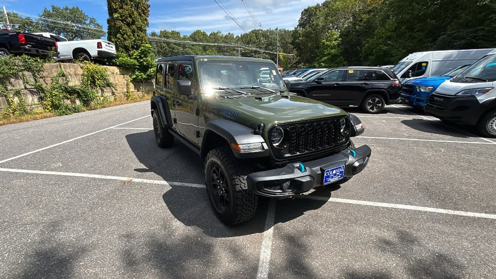 Used 2024 Jeep Wrangler Unlimited AWD/4WD image 7