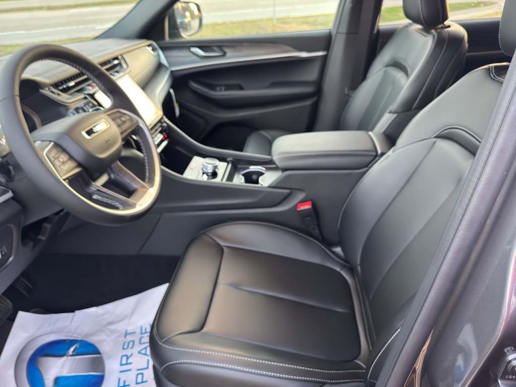 New 2025 Jeep Grand Cherokee Limited AWD/4WD image 23