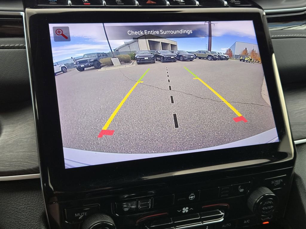 Used 2024 Jeep Grand Cherokee Limited 4xe image 12