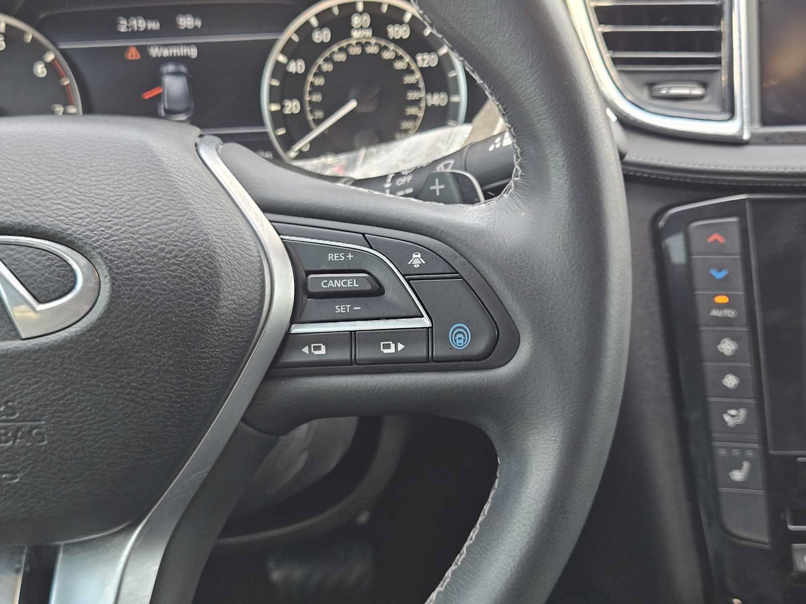 Used 2022 INFINITI QX50 Luxe w/ Appearance Package FWD image 28