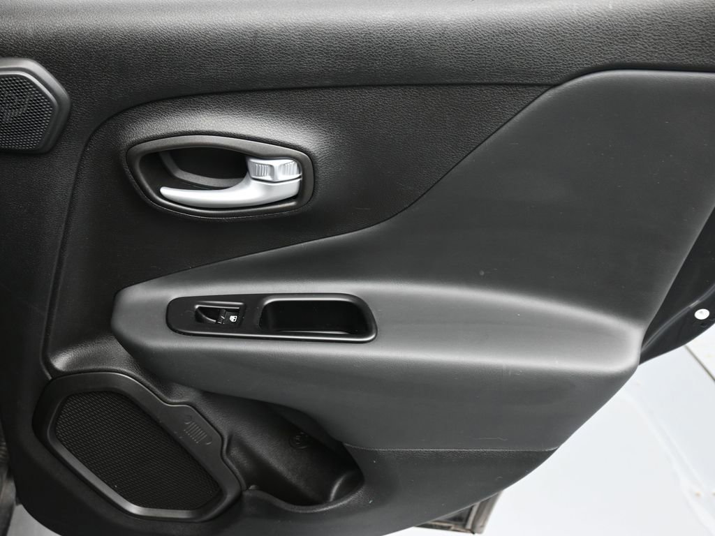 Certified 2023 Jeep Renegade Limited w/ Sun/Sound Group image 15