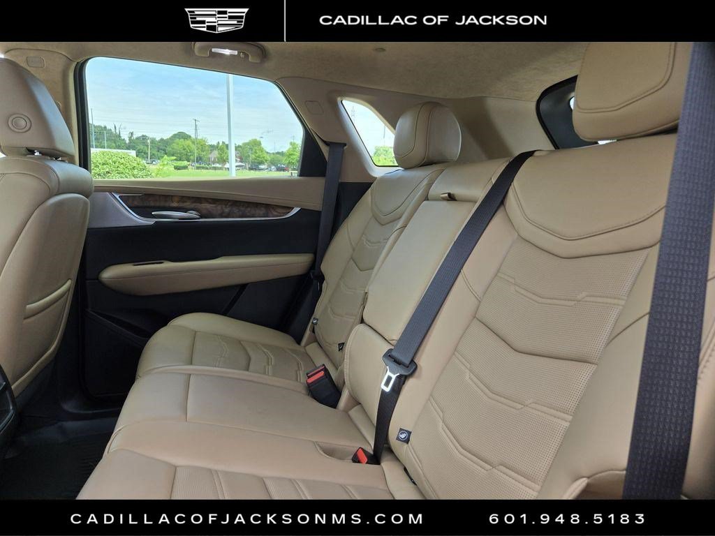 Certified 2023 Cadillac XT5 Premium Luxury w/ Platinum Package AWD/4WD image 12
