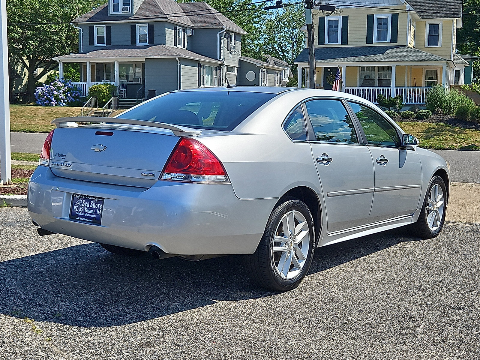 Used 2012 Chevrolet Impala LTZ FWD image 6