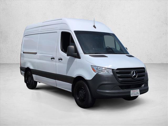 Used 2025 Mercedes-Benz Sprinter 2500 image 3