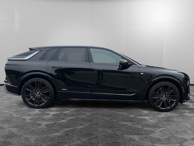 New 2026 Cadillac Lyriq V AWD/4WD image 6
