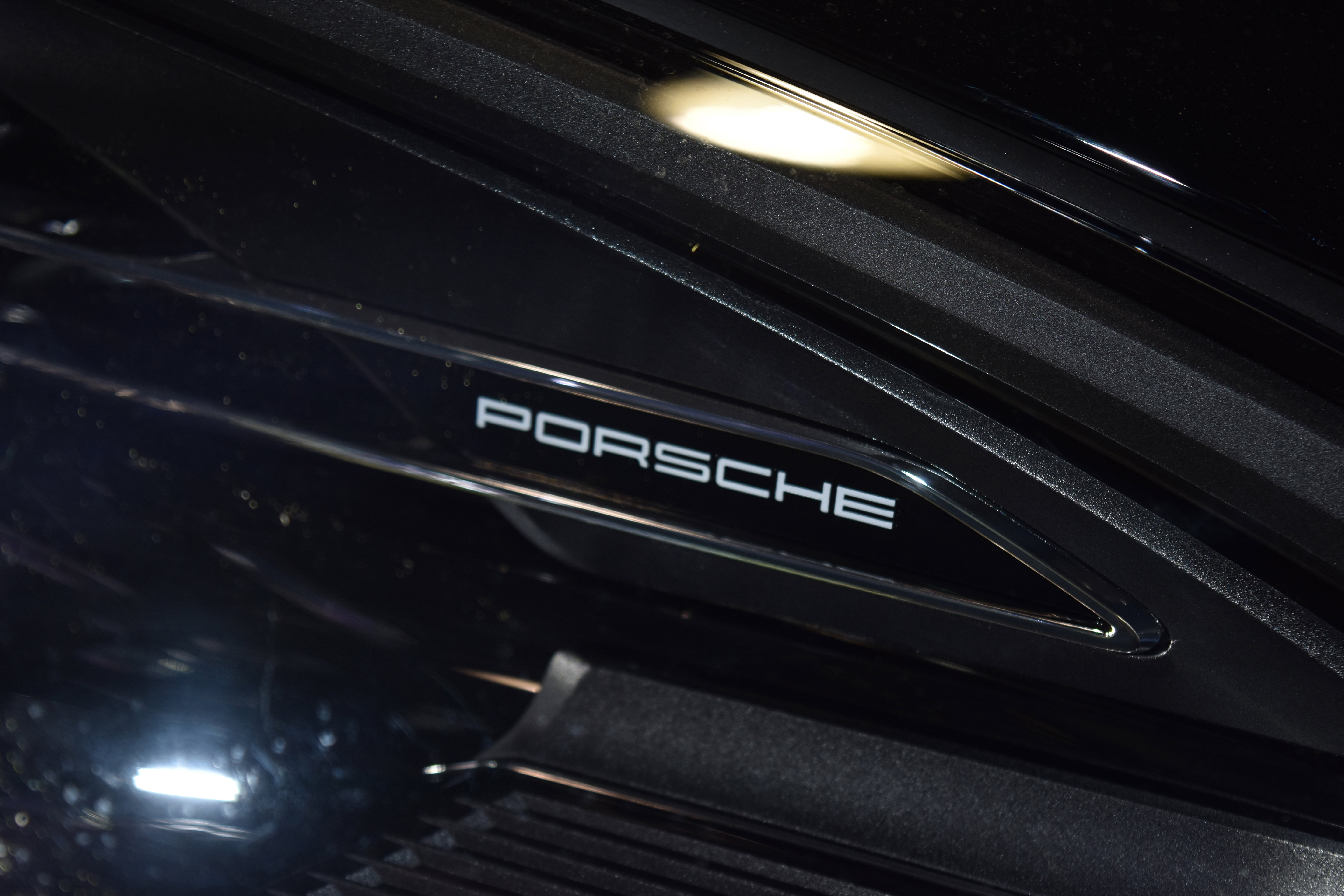 New 2026 Porsche Macan image 28