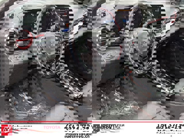 Used 2024 Chevrolet Trax RS w/ Driver Confidence Package image 16