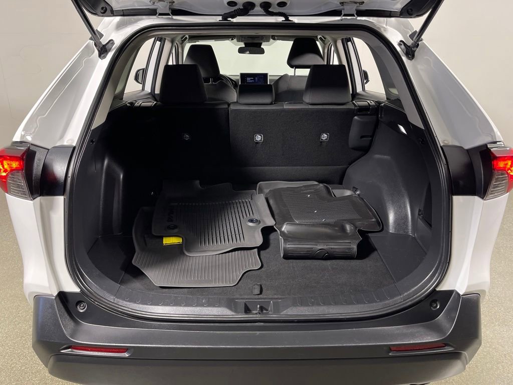 Certified 2024 Toyota RAV4 XLE image 10
