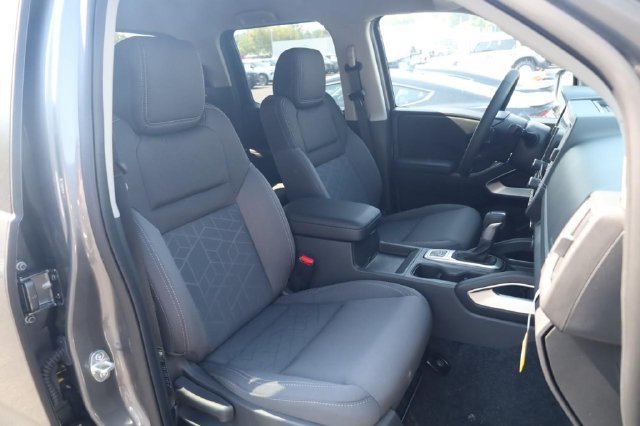 New 2026 Nissan Frontier SV w/ All-Weather Content Package AWD/4WD image 20